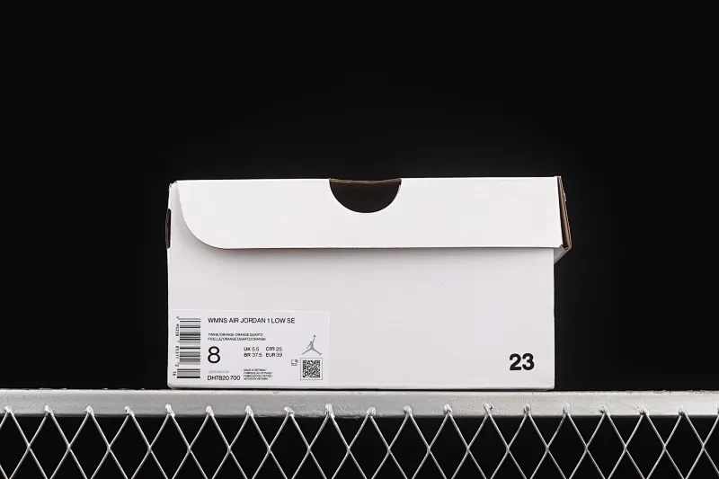 All categories Air Jordan Jordan series basketball shoes Air Jordan 1 Low G version pure original Air Jordan 1 Low AJ1 Joe 1 khaki corduroy low-top cultural and leisure sports sneakers DH7820-700